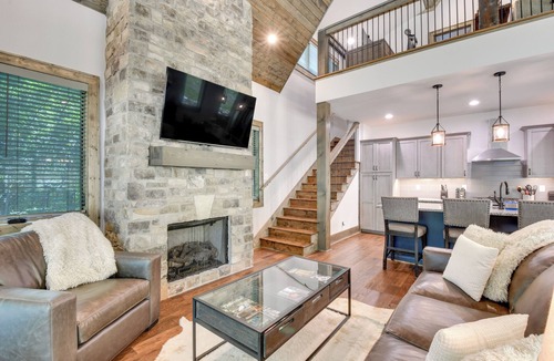 Glenville Cottage | Screened Porch + Yard: Mountain Home By Hiking!