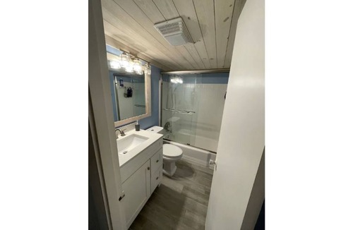 Crescent Beach Condo | Sea-and-Heaven 1 bdrm Condo W/Ocean Views