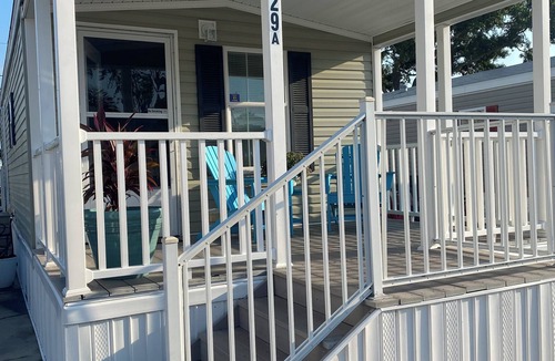 Bayshore Gardens Cottage | Sea Breeze Cottage