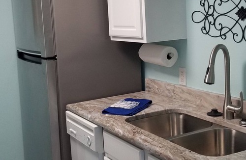 Surfside Beach Condo | Sea-breezin' - Beachfront Condo