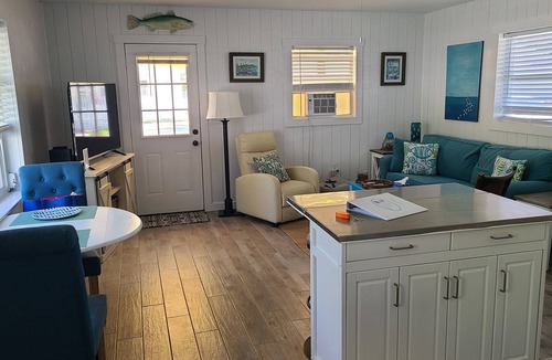 Cortez Cottage | Sea Glass Cottage in the Historic Village of Cortez