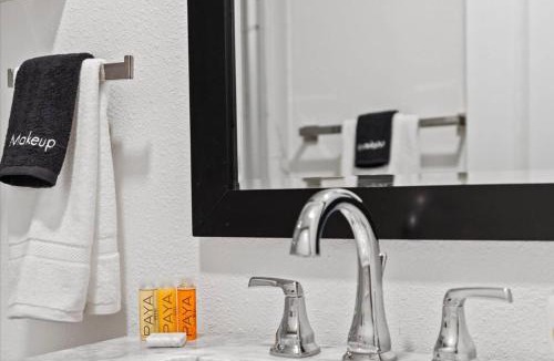 Allendale Terrace House | Sea Glass Inn - a St Pete Gem