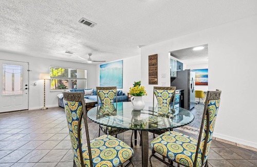 Anona House | Sea La Vie - Family Fun - 9 Min to Beach