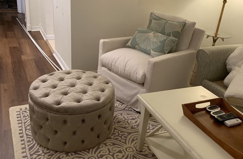 Old Naples Apartment | Sea La Vie is steps from Naples pier and 3rd street