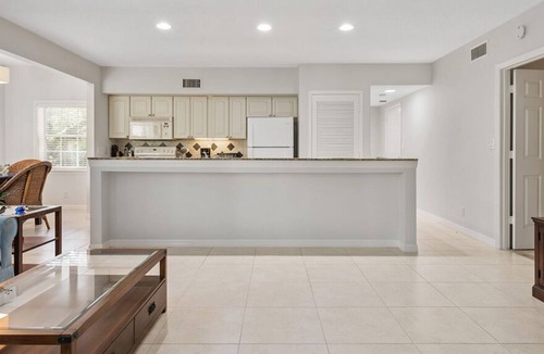Wabasso Beach Villa | Sea Oaks Villa - Tennis Club