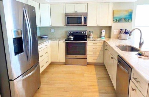 Redington Shores House | Sea Oats Beach Resort by Liberte
