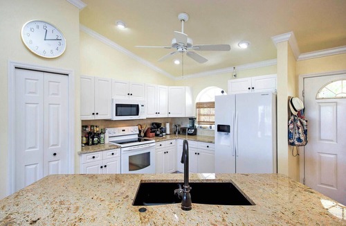 East Rocks House | Sea Oats: Your Tranquil Sanibel Island Retreat