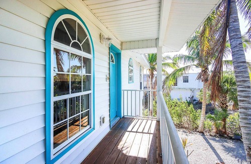 East Rocks House | Sea Oats: Your Tranquil Sanibel Island Retreat