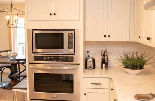 Sea Pines House | Sea Pines! Beach, pool, Harbour Town Golf Links view, sleeps 8 & pet friendly!