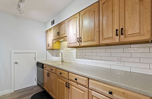 Harbour Town Condo | Sea Pines -Spacious & Renovated, Heart of Harbour Town, Pet Friendly