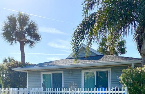 Surfcrest Village House | Sea Urchin Cottage Bring your family! Surf Crest, bunk beds, Steps to the Beach