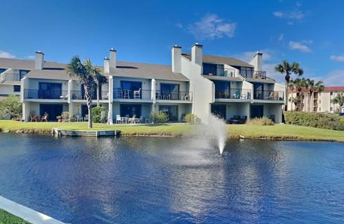 St. Augustine Beach Apartment | Sea Winds 52