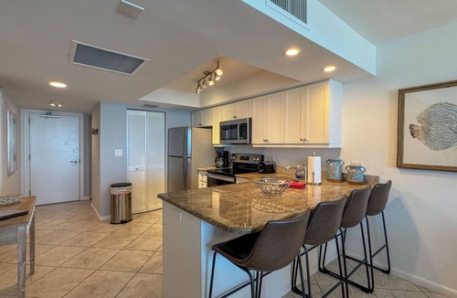 Marco Island Condo | Sea Winds 602: Marco Island Rental Properties