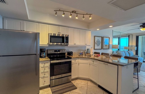 Marco Island Condo | Sea Winds 602: Marco Island Rental Properties