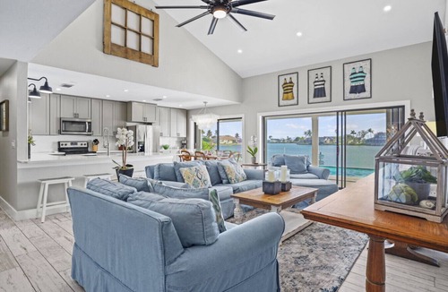 Fort Myers House | SeaGlass: Lakefront Home