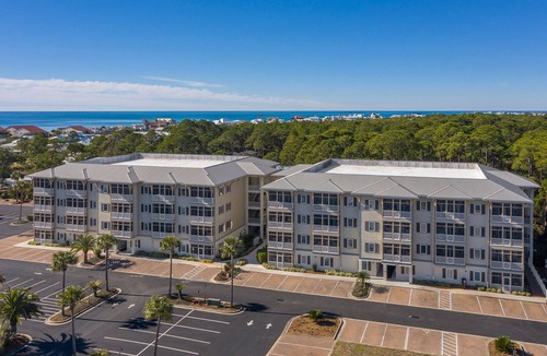 Seagrove Beach Condo | Seagrove Highlands 2105 - 30A, Community Pool, Bikes Included, Near Seaside!