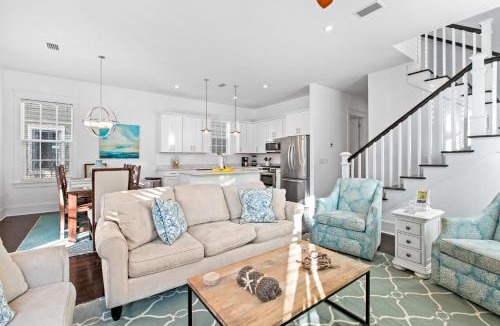Greenway Park House | Seagrove Serenity 4BR Coastal Retreat with Pool & Bikes