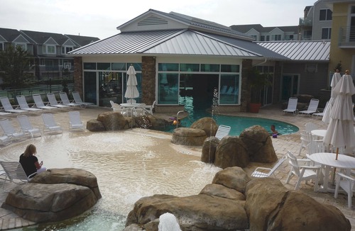 Diamond Beach Condo | SeapointeVillage oceanview-Exceptional Ocean&Main pool views-free WIFI - 1BR+den