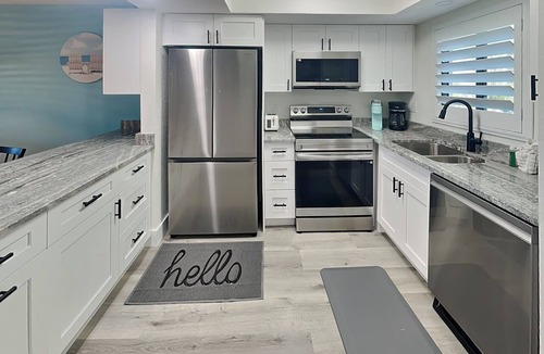 Mid Island Condo | Seaside 402 | Newly Updated w. Stunning Gulf Views!