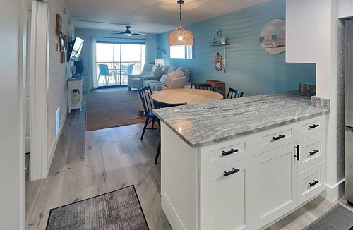 Mid Island Condo | Seaside 402 | Newly Updated w. Stunning Gulf Views!