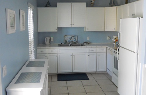 Holmes Beach Condo | Seaside Bungalow - Beautiful Gulf of Mexico beach and heated pool