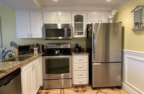 Jupiter Condo | Seaside condo in Jupiter with private views and steps to the beach.