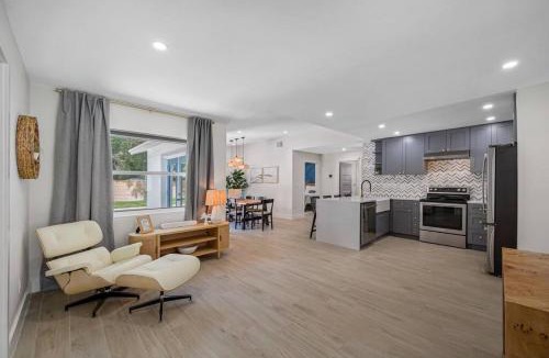 Seminole House | Seaside Luxury - Beach Entry Pool - Bunk Beds