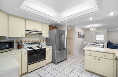 Caloosahatchee Villa | Seaside Villa Mango Bay - 3/2, heated pool, heating included, close to the river