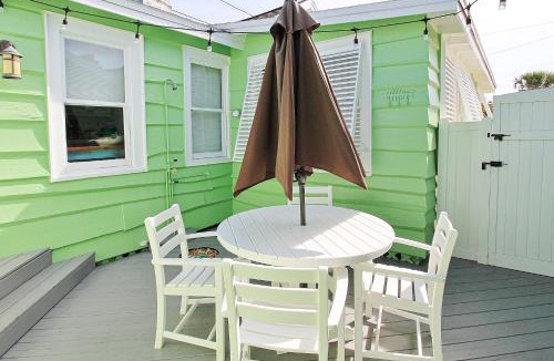 Treasure Island Apartment | SeaSpray Beach Cottage B