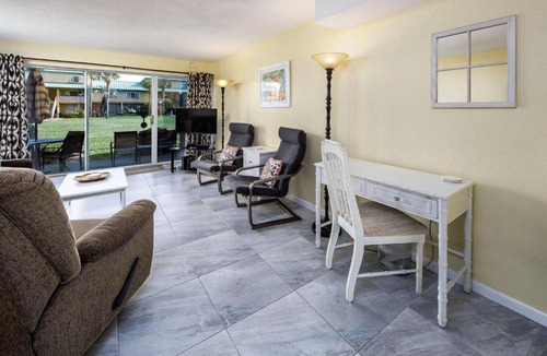 Fort Walton Beach House | Seaspray Condos 211A