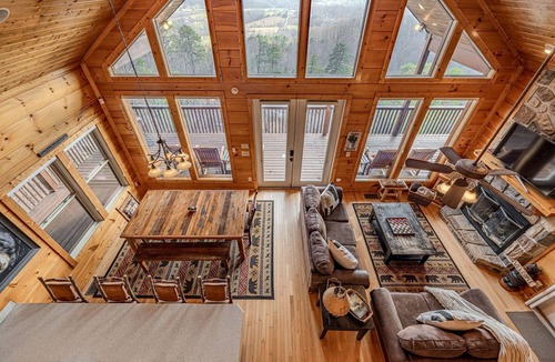 Sevierville Cabin | Secluded 1.5ac Luxury Cabin w/Hot Tub, Pool Table, & AMAZING MOUNTAIN VIEWS!
