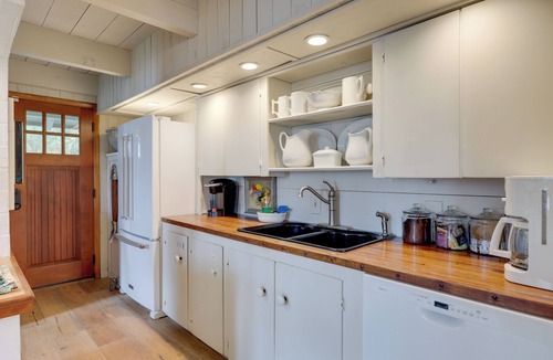 Fernandina Beach House | Secluded Birders Paradise: Fishing Dock & Fire Pit