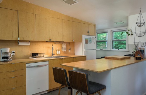 Skytop Cabin | Secluded Cabin Retreat on 6 Acres w/Fireplace, Trails, Creek & Record Player