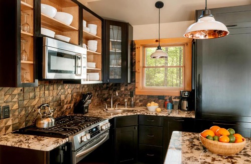Pond Eddy House | Secluded Catskills 3BR with Hot Tub & Roof Deck