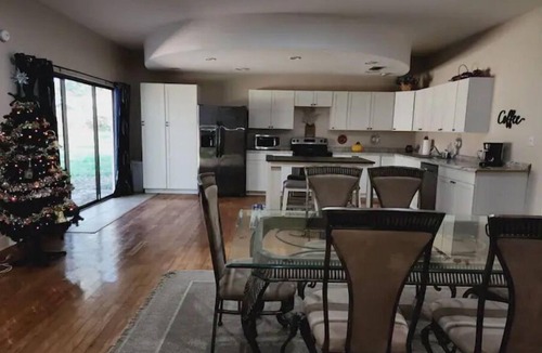 Candler House | Secluded in the City