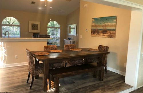 Greater Northdale House | Secluded Lakefront House short drive to Beaches, Busch Gardens, Stadium, Disney