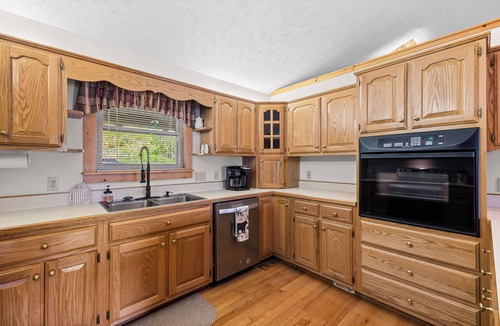 Smoky Mountains Cabin | Secluded Mountain Cabin w/Hot Tub, Game Room & Stunning Smoky Views