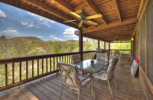 Mineral Bluff House | Seclusion at Hideaway Mountain