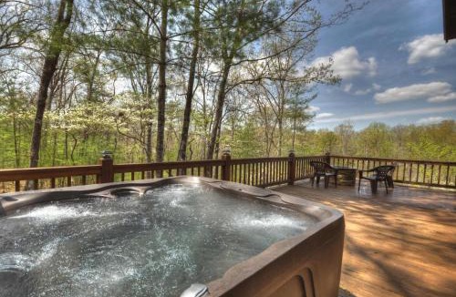 Mineral Bluff House | Seclusion at Hideaway Mountain