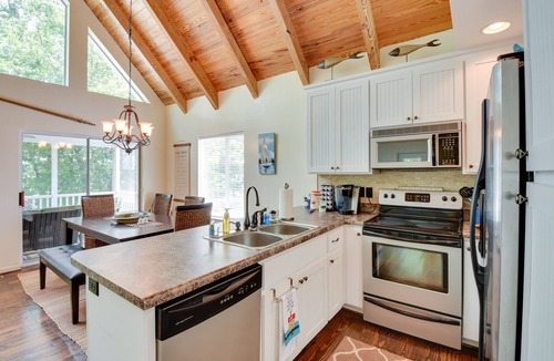 Seneca House | Seneca Lakefront Vacation Rental w/Boat Dock!
