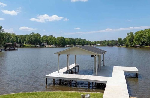 Milledgeville House | Sensational Sinclair Retreat