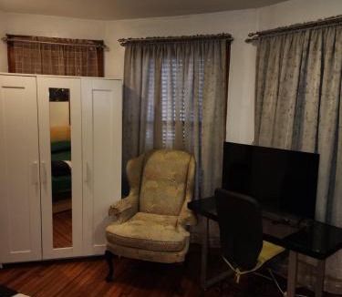 Elizabeth House | Sensational