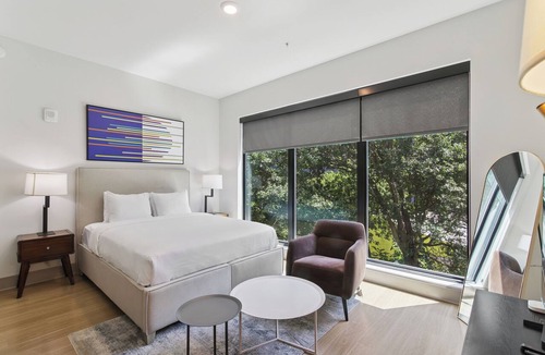 Home Park Hotel | Sentral West Midtown At Star Metals