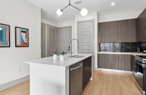 Home Park Hotel | Sentral West Midtown At Star Metals