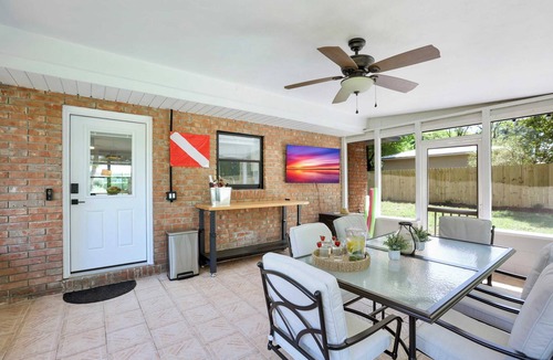 High Springs House | Serene at the Springs - New Reno & Tesla Charger
