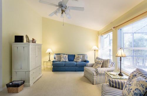 Fountain Lakes House | Serene & Attractive Heated Pool Spa Home