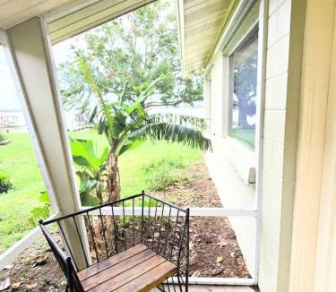 Winter Haven House | Serene, Cozy, Lakefront home