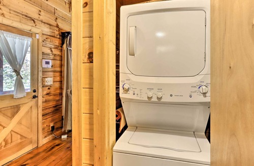 Ellijay Cabin | Serene Ellijay Escape w/ Fire Pit & Hot Tub!