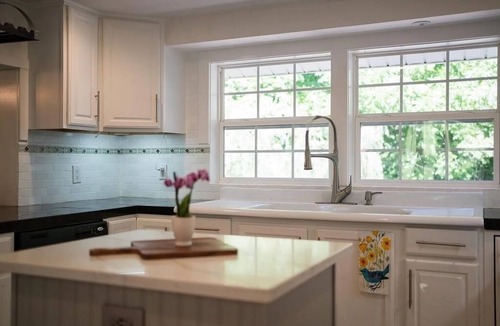 Barnardsville House | Serene Mountain Getaway w/Hot Tub,Pool:25 min to Asheville