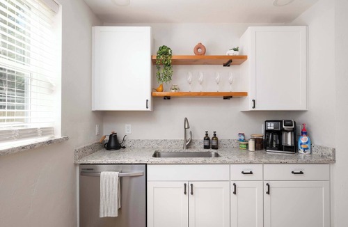 Gainesville House | Serene Place, Walk to UF, Stadium, Near Shands & Downtown